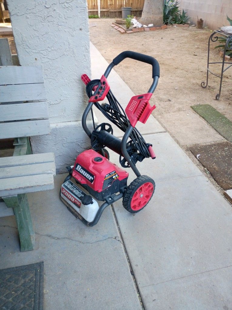 Bauer R2000 Bauer 2000 Pressure Washer for Sale in Phoenix, AZ - OfferUp