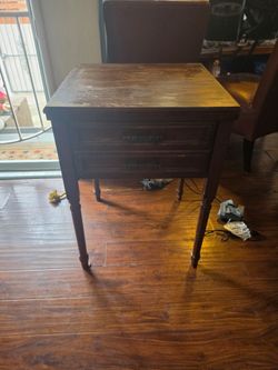 📌 OfferUp/Facebook Marketplace description
Vintage 1960s Sears Kenmore Sewing Machine & Original Wood Cabinet – Model 158.4301
Beautiful vintage 1960