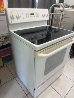 General Electric white  stove