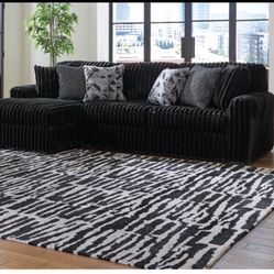 Couch , Sectional, Black , 
