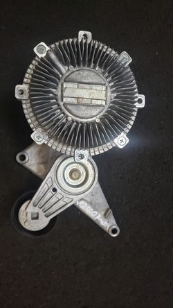Fan clutch Nissan 4.0 engine