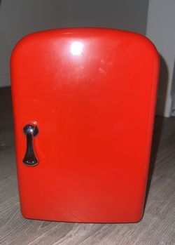 Mini Make Up / Skin Care Fridge 