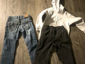 TRUE RELIGION JEANS AND CK SWEATSUIT BOYS SIZE 4