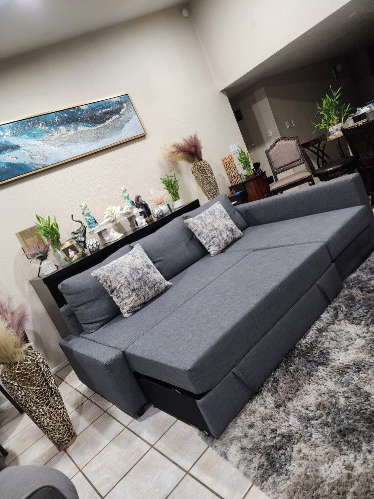 Sleeper Sofa Sectional Couch With Storage Like New In Perfect Condition 🚛🚚🥳 FREE DELIVERY 🚚