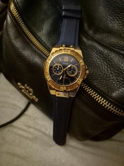 Guess  ⌚️ GOLD On Blue Very Nice Little  Bling