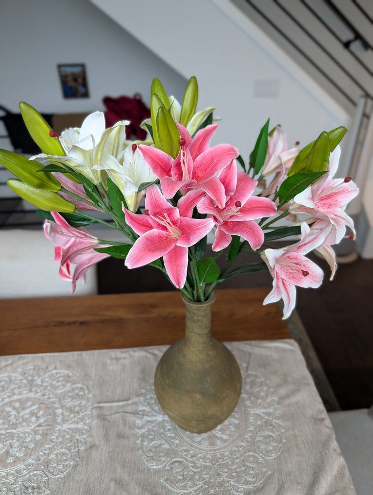 Artificial Lily Bouquet with Vase