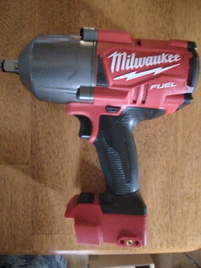 Milwaukee 18 Volt Ultra High Torque 1/2 Inch Drive Impact Wrench Brushless