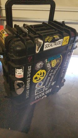 Pelican suit case