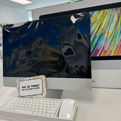 Apple iMac 21.5 inch 2017 - Core I5 8GB RAM 256GB Iris GRAPHICS 640