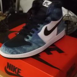 Jordan 1 Tye Dye Size 9.5m/11w...