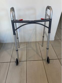 Folding walker