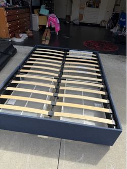 Full bed frame
