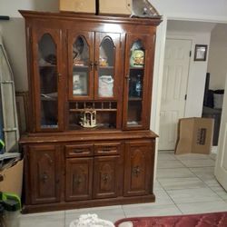 Dinning Room Cabinets 