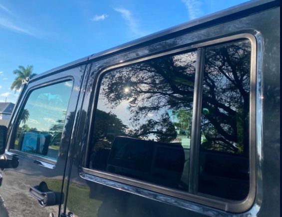 Front And Rear Window Glass Jeep Wrangler DRIVER SIDE 07-18