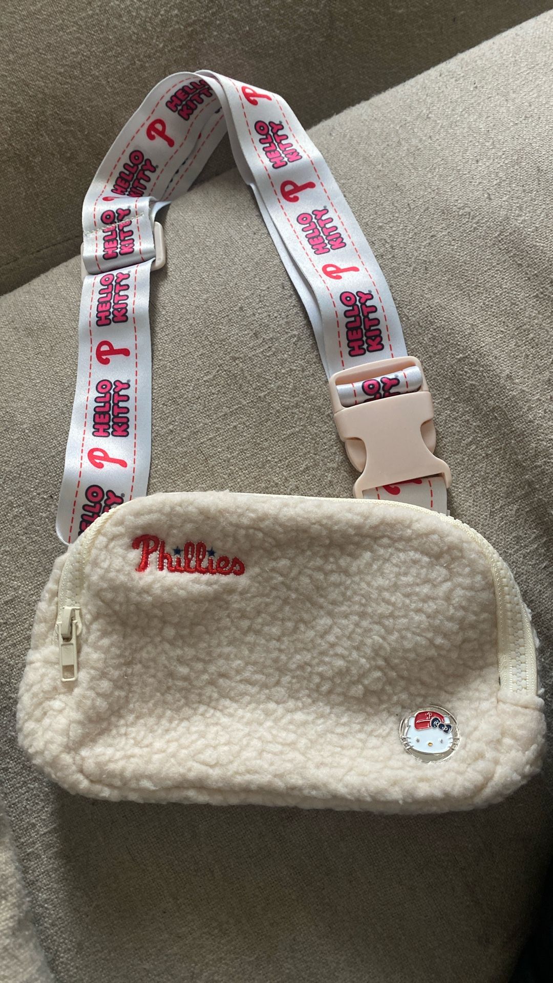 Hello Kitty Phillies Purse 