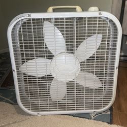 Lasko Box Fan