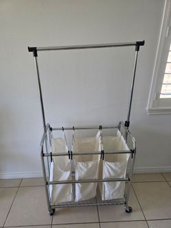 Laundry hamper