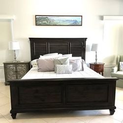 King Size Bed and Dresser Sonoma