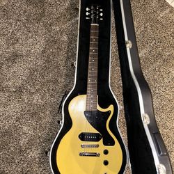 2004 Gibson Melody Maker nitro finish tv yellow