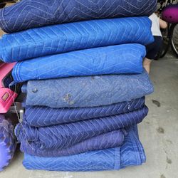Moving Blankets/ Furniture Pads