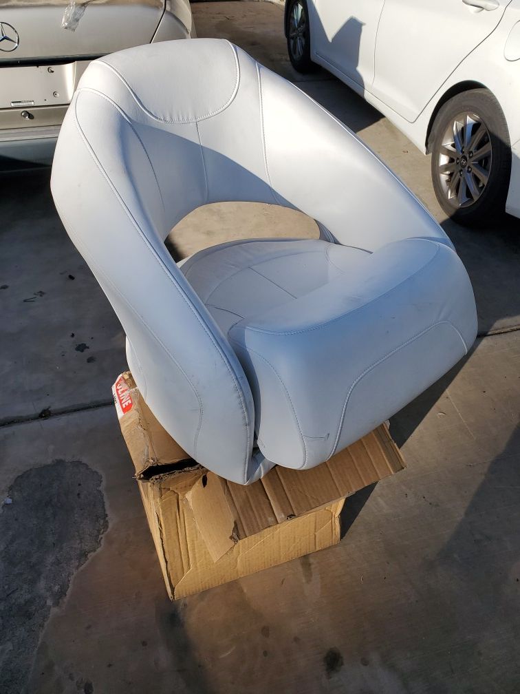 Boat seat by Weis white, new