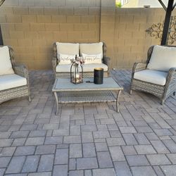 OUTDOOR PATIO FURNITURE 