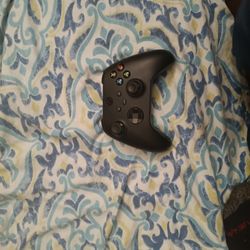 Black Xbox Controller 