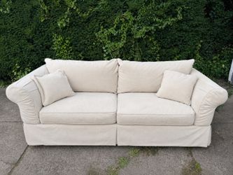 Klaussner Queen Sleeper Sofa w/ Sealy Posture Royale Mattress – Delivery Available