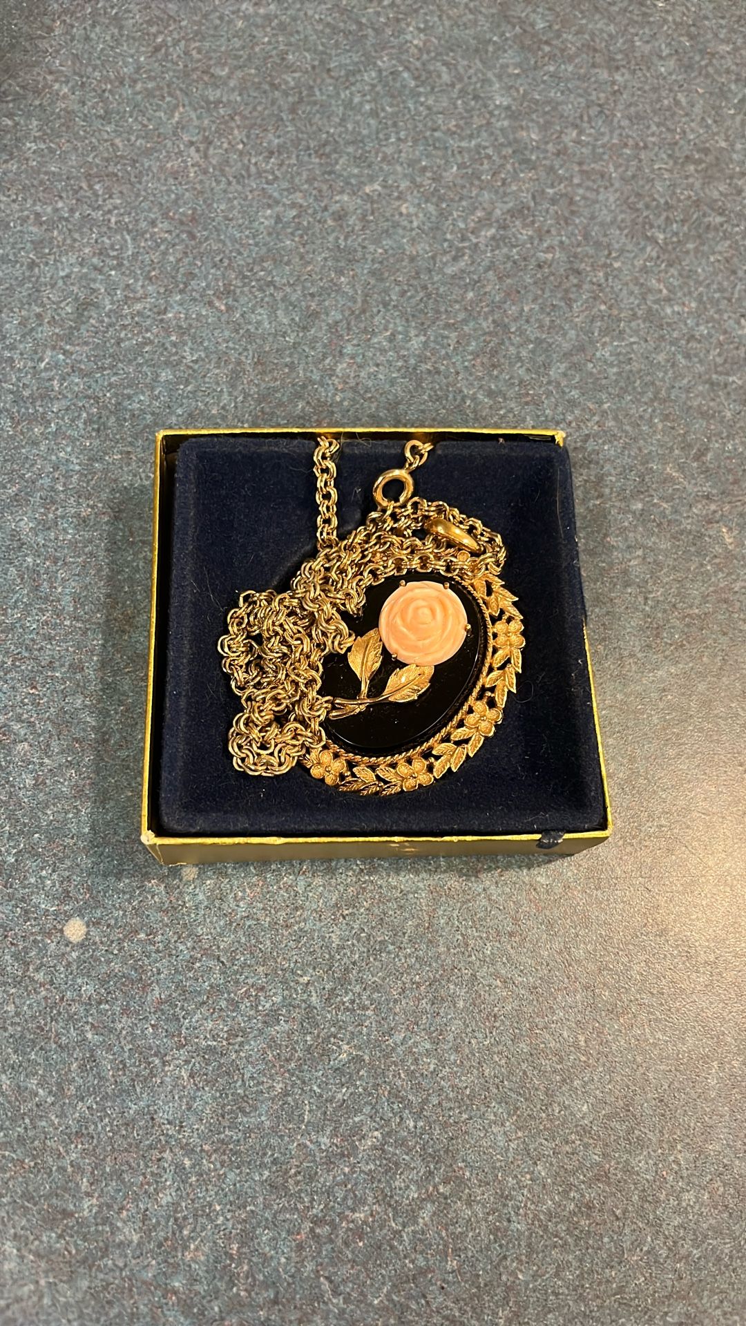 Vintage AVON Necklace Serena Rose Cameo Pendant Mirror On Reverse