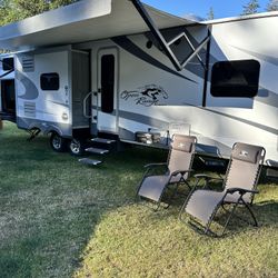 2018 Open Range Rv Trailer Bunker Room Sleeps 12