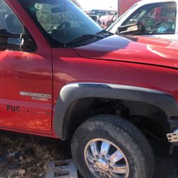 2005 Chevy Dura Max Diesal Selling For  Parts