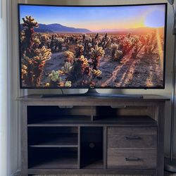Samsung 55" Class Curved 4K Smart LED TV with Insignia Gaming TV Cabinet 