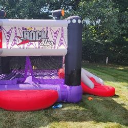 ROCK STAR BOUNCE HOUSE 