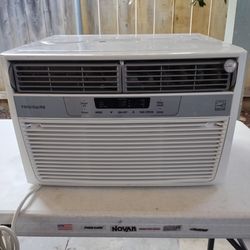 Window AC Unit