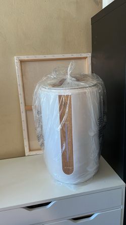 Keenray Luxury Bucket Towel Warmer with Faux Wood Trim – Brand New