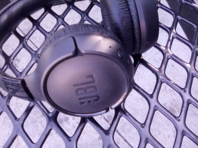 BlackJ BL Tune 520BT Bluetooth Wireless On-Ear Headphones
