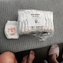 Newborn Size 0 25cnt FREE