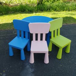 Kids Table And 3 Chairs