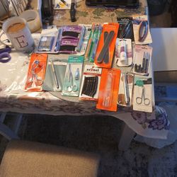 Women's Cosmetic Merchandise 17 Pcs. Selling As One Ptece