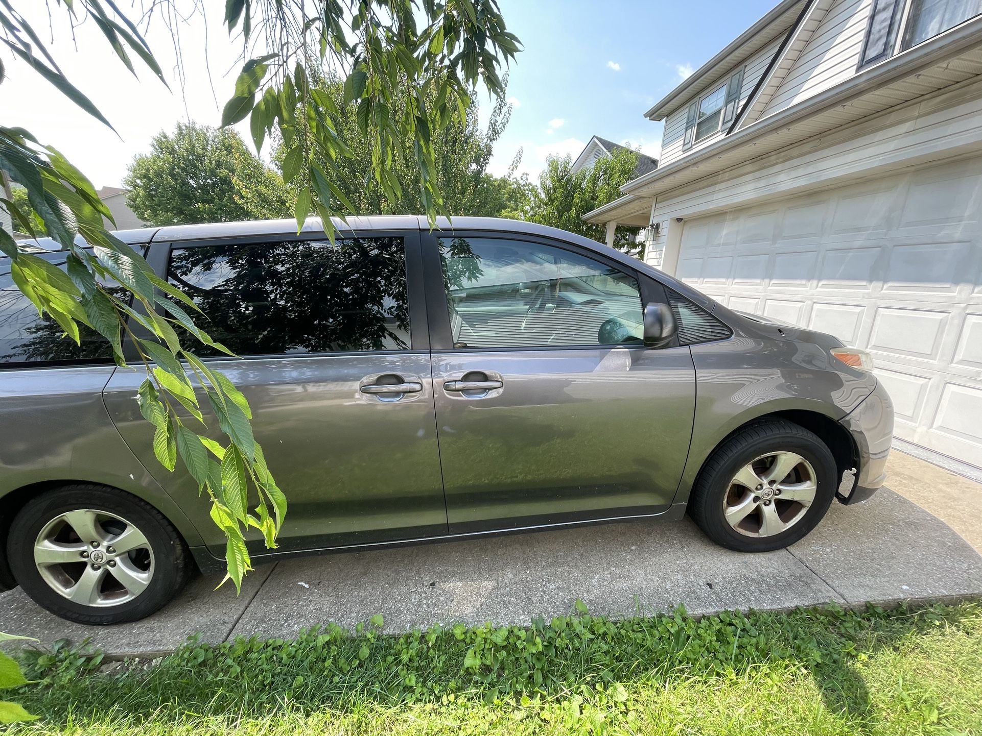 2011 Toyota Sienna