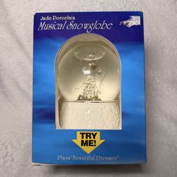Jade Porcelain Musical Snowglobe Angel Plays "Beautiful Dreamer ",NIB 