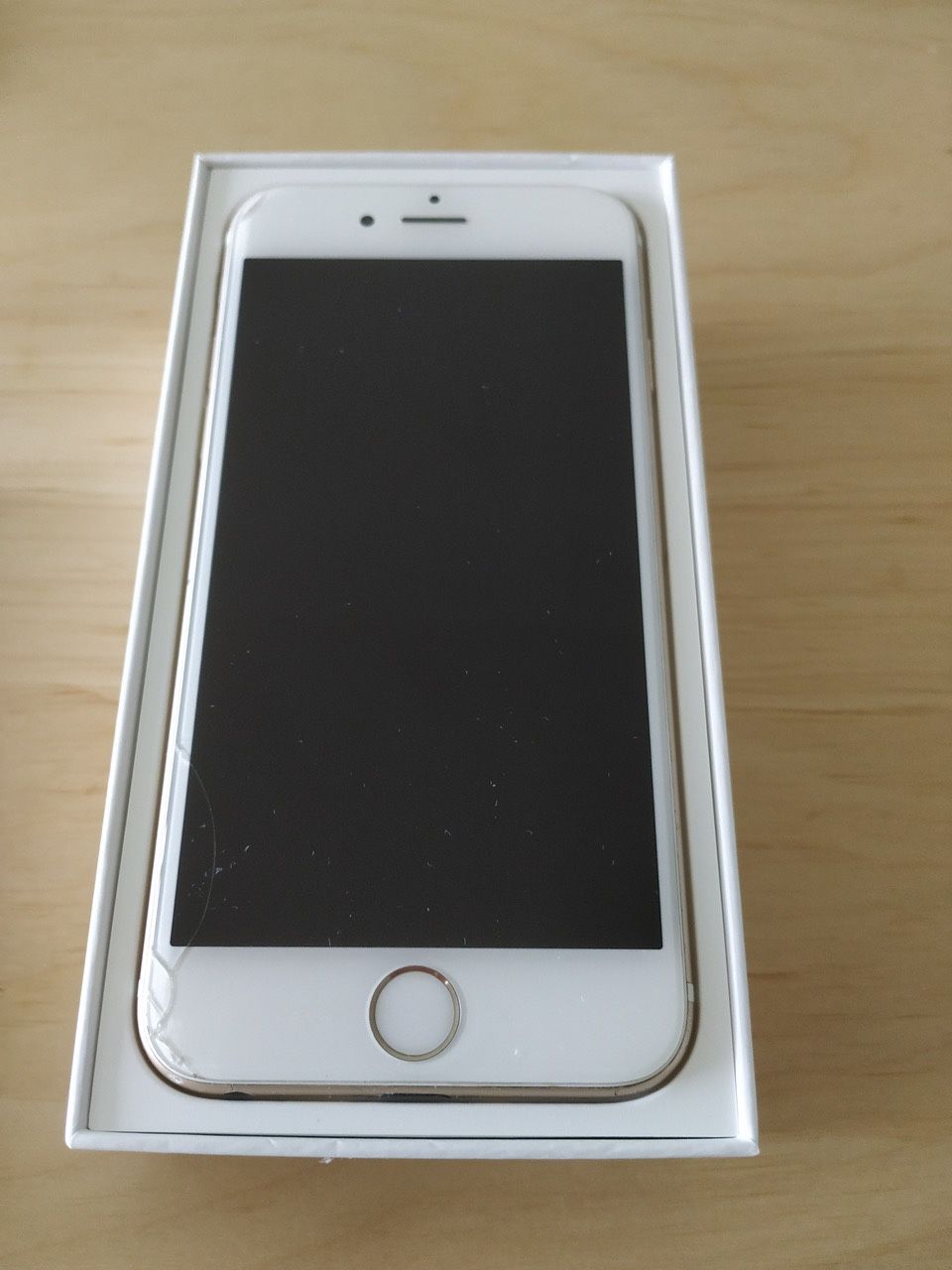 Used IPhone 6S in gold color,64 GB