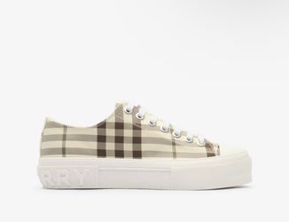 Burberry shoes