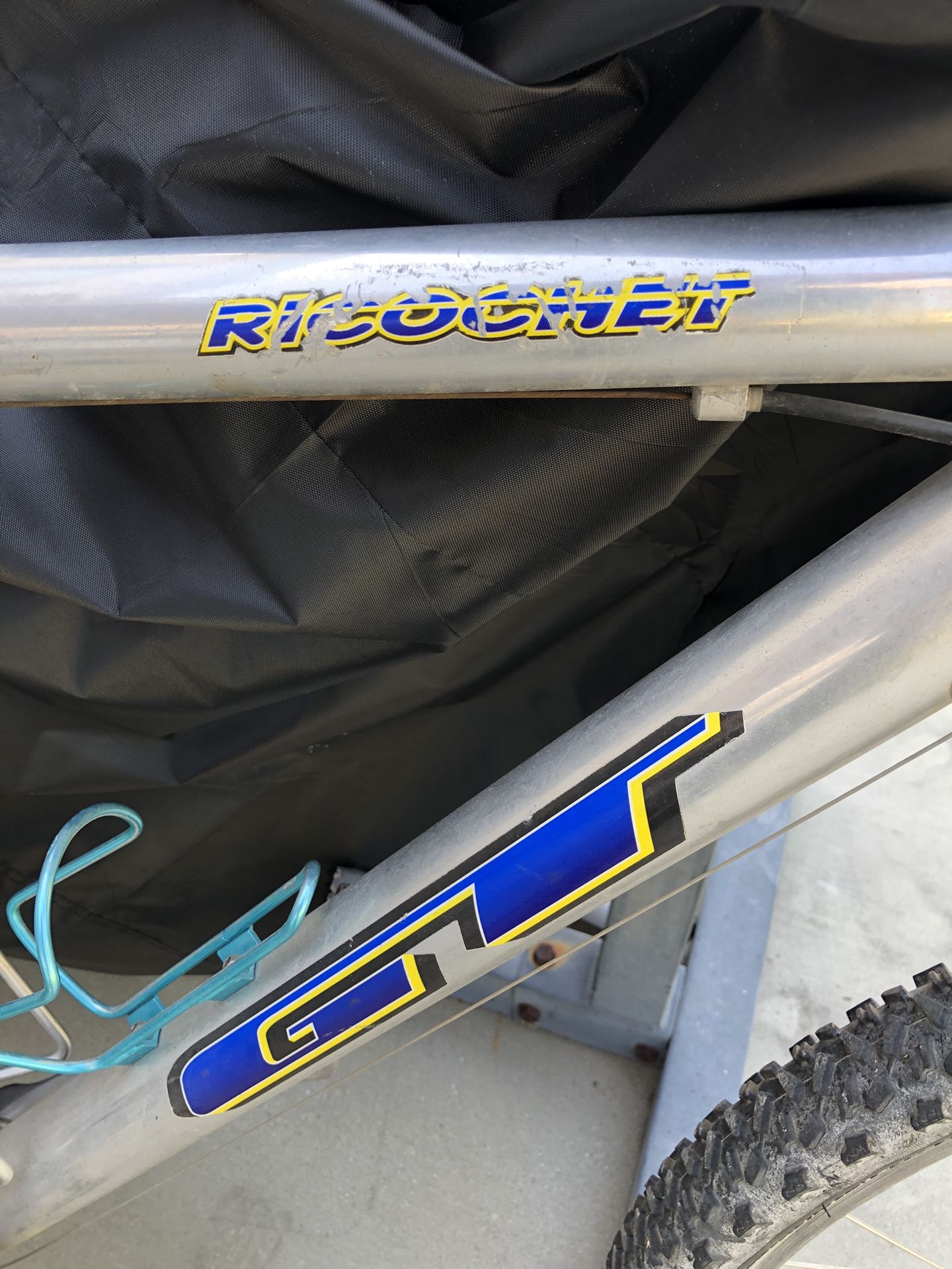 GT Ricochet MTB Mountain Bike 7005 Alloy Silver MTB ATB 26