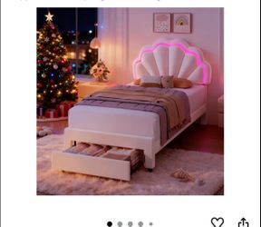 Kids Twin Bedroom Set – Excellent Condition 🌸