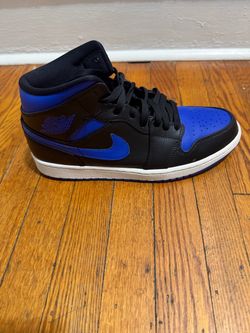 Shoes/Sneakers