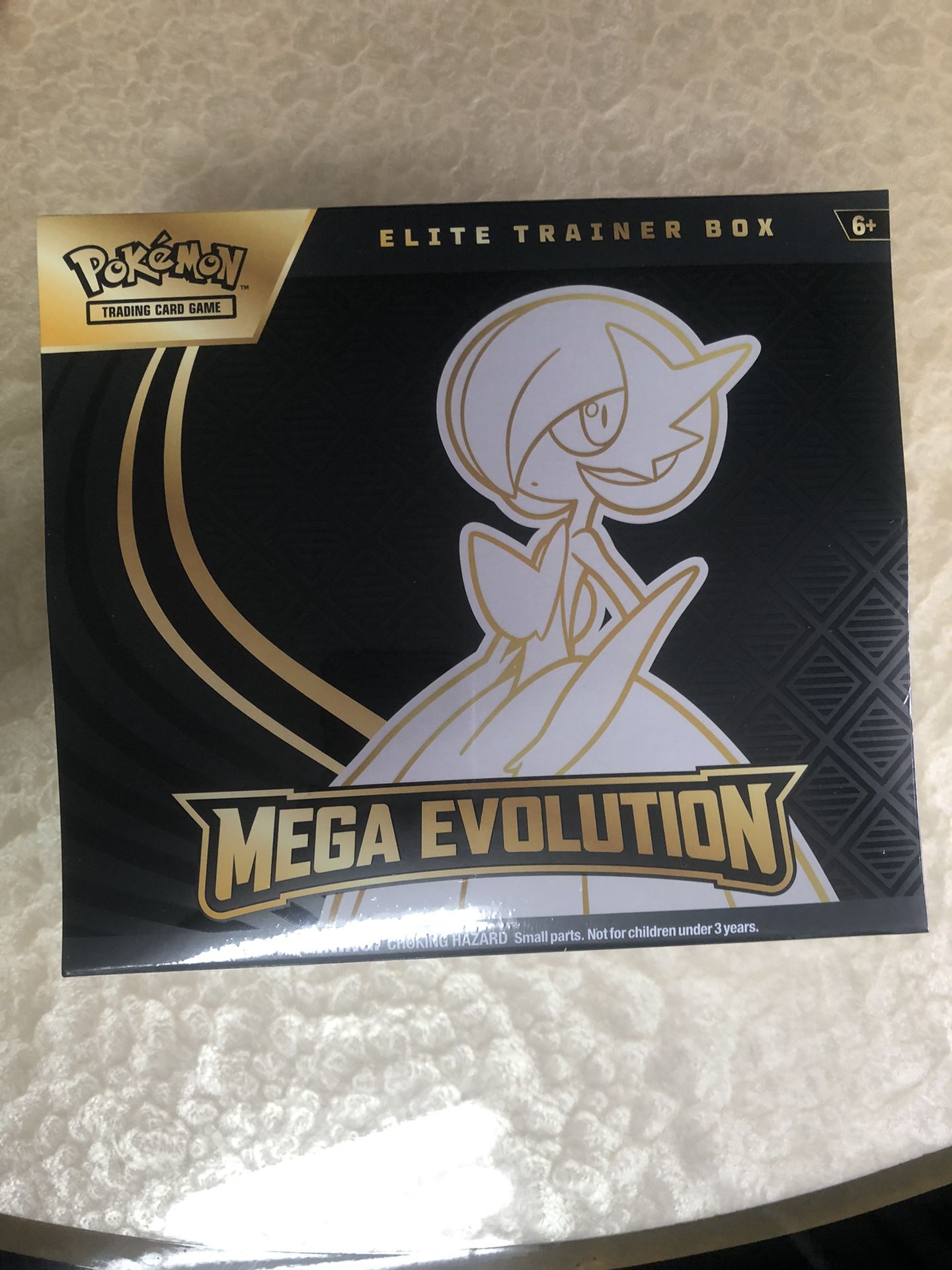 Pokemon Mega Evolution Gardevoir ETB