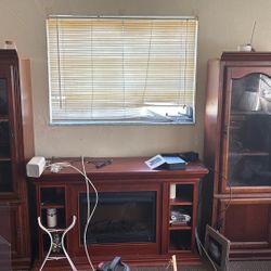 *FLASH SALE* 3 Piece Set With Electric Fire Place 