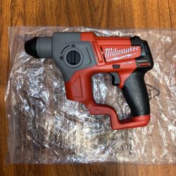 Milwaukee M12 Fuel Brushless 5/8” SDS-Plus Rotary Hammer Kit (2416-20) Tool Only 