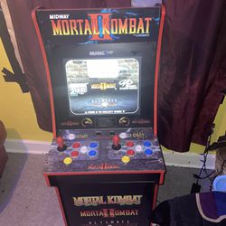 Mortal Kombat 2  Deluxe Arcade Game 